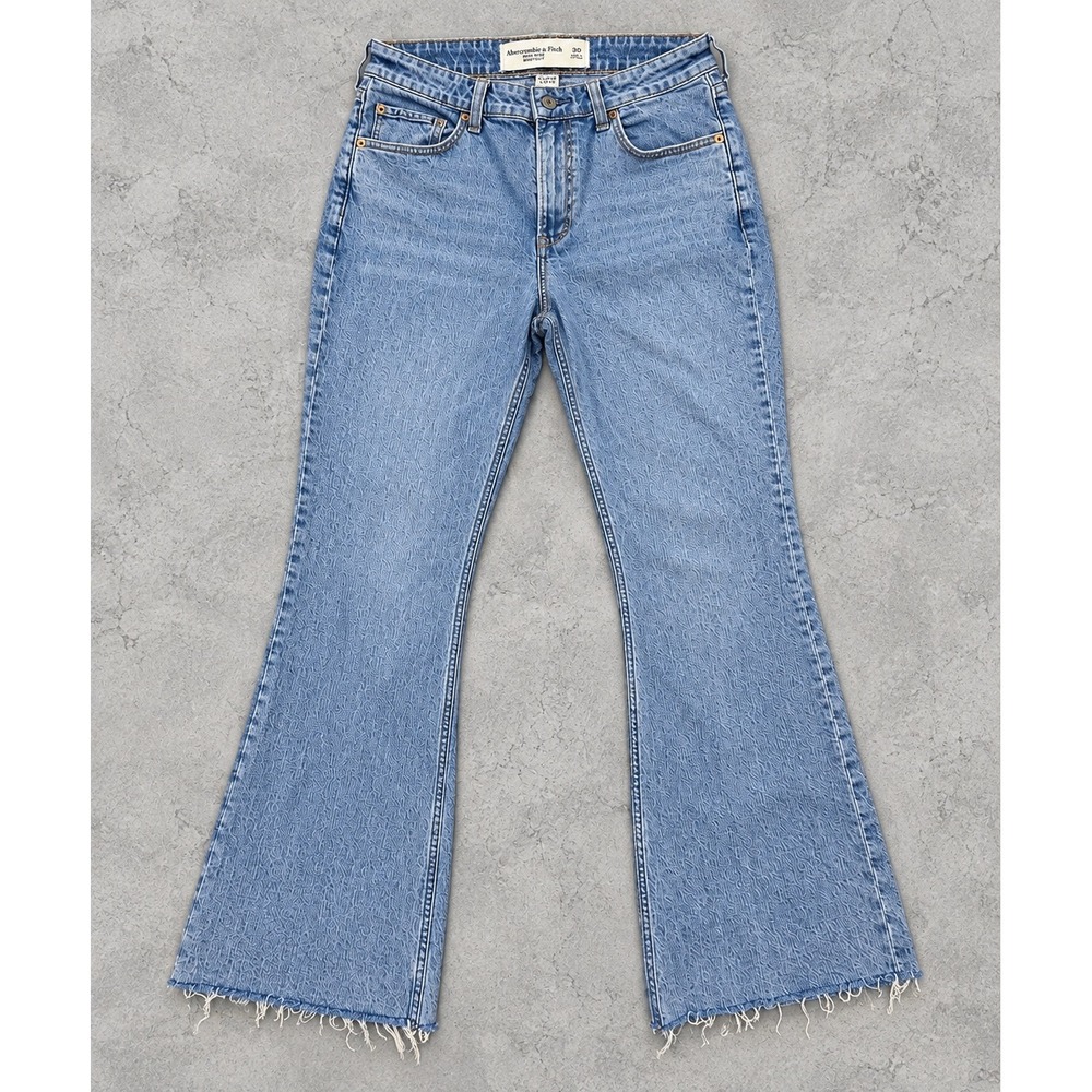 Abercrombie & Fitch Curve Love High Rise Bootcut Jeans Light Wash Raw Hem 30/10